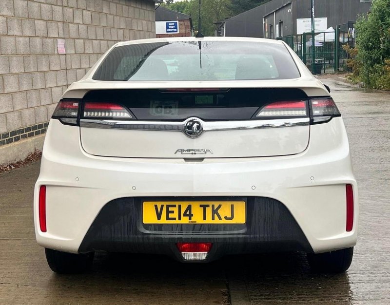 VAUXHALL AMPERA