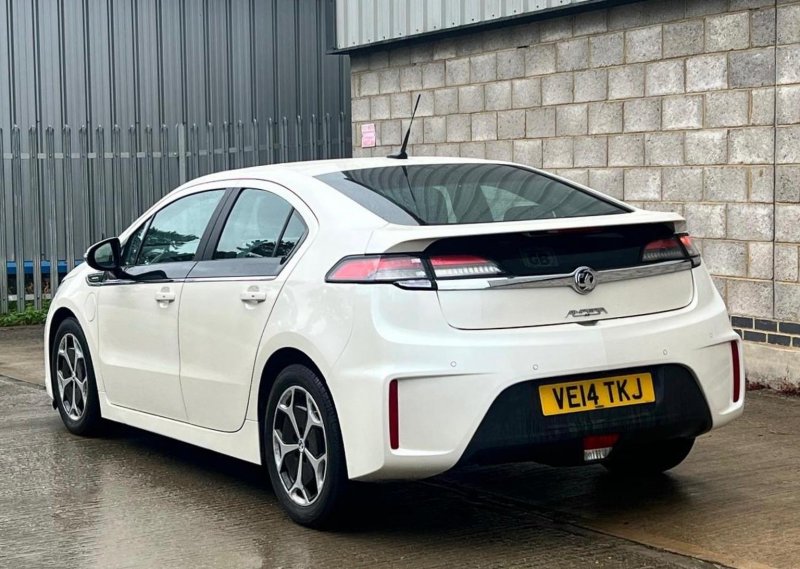 VAUXHALL AMPERA