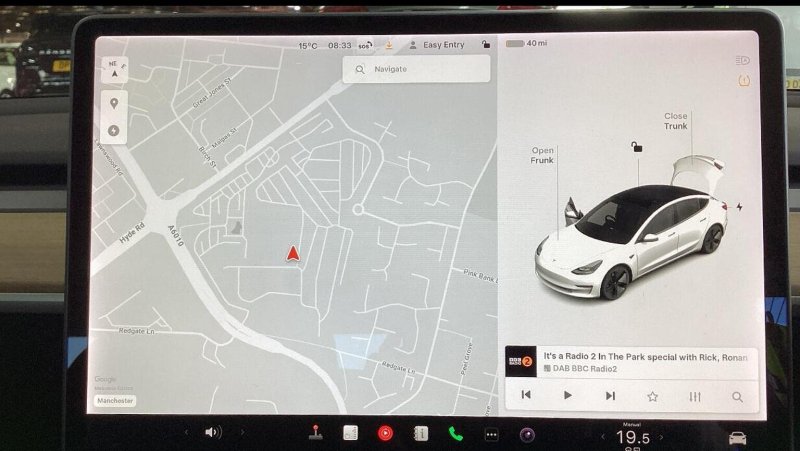 TESLA MODEL 3